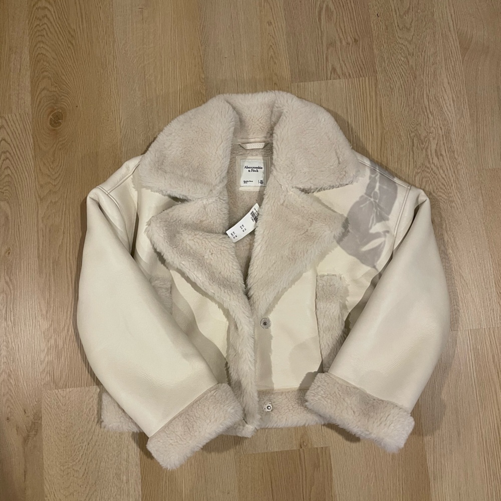 Abercrombie & Fitch Off-White Faux Fur Jacket